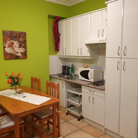 Apartamentos Dana Мадрид Экстерьер фото